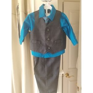 Nautica Infant 4 piece suit